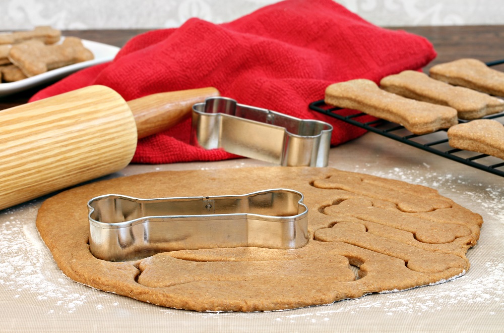 préparation de biscuits pour chien