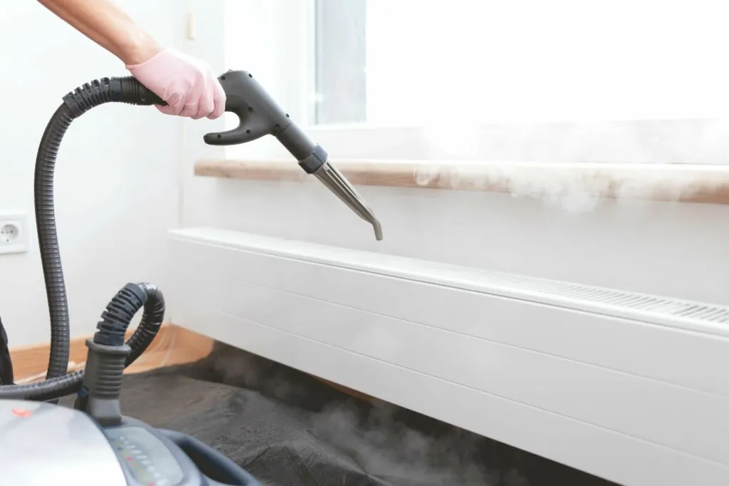 traitement acariens sur meuble à la vapeur
